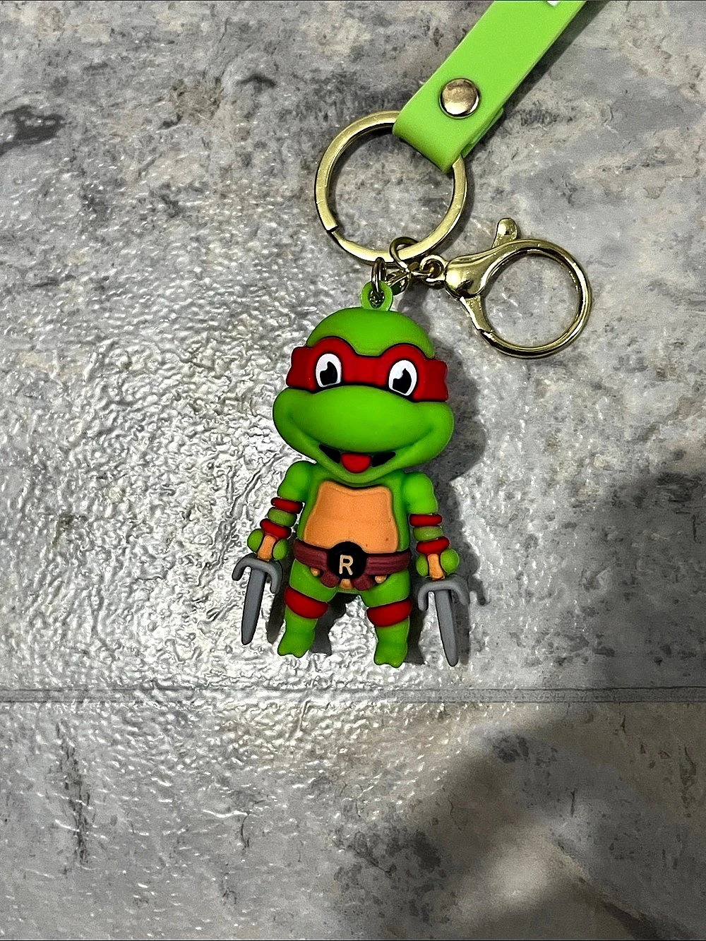 TMNT Raphael Keychain - Picture 2 of 5